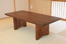 LIVING TABLE